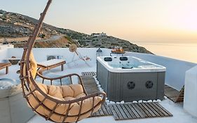 Paros